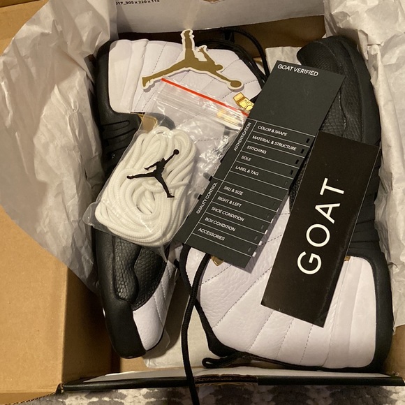 Jordan 12 gs - Picture 3 of 3